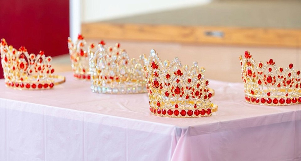 Crown the winners of Miss universe beauty uk will win